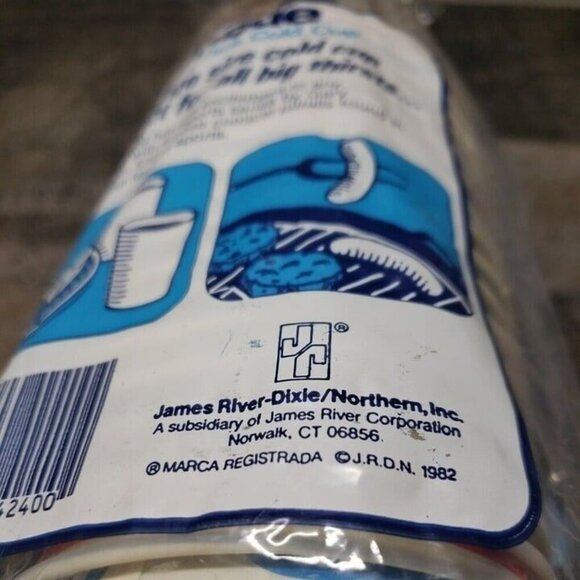 Dixie Novelty Paper Cups 1980s 18ct - 16 oz Party cups NOS Outdoor Sports - Picture 7 of 7